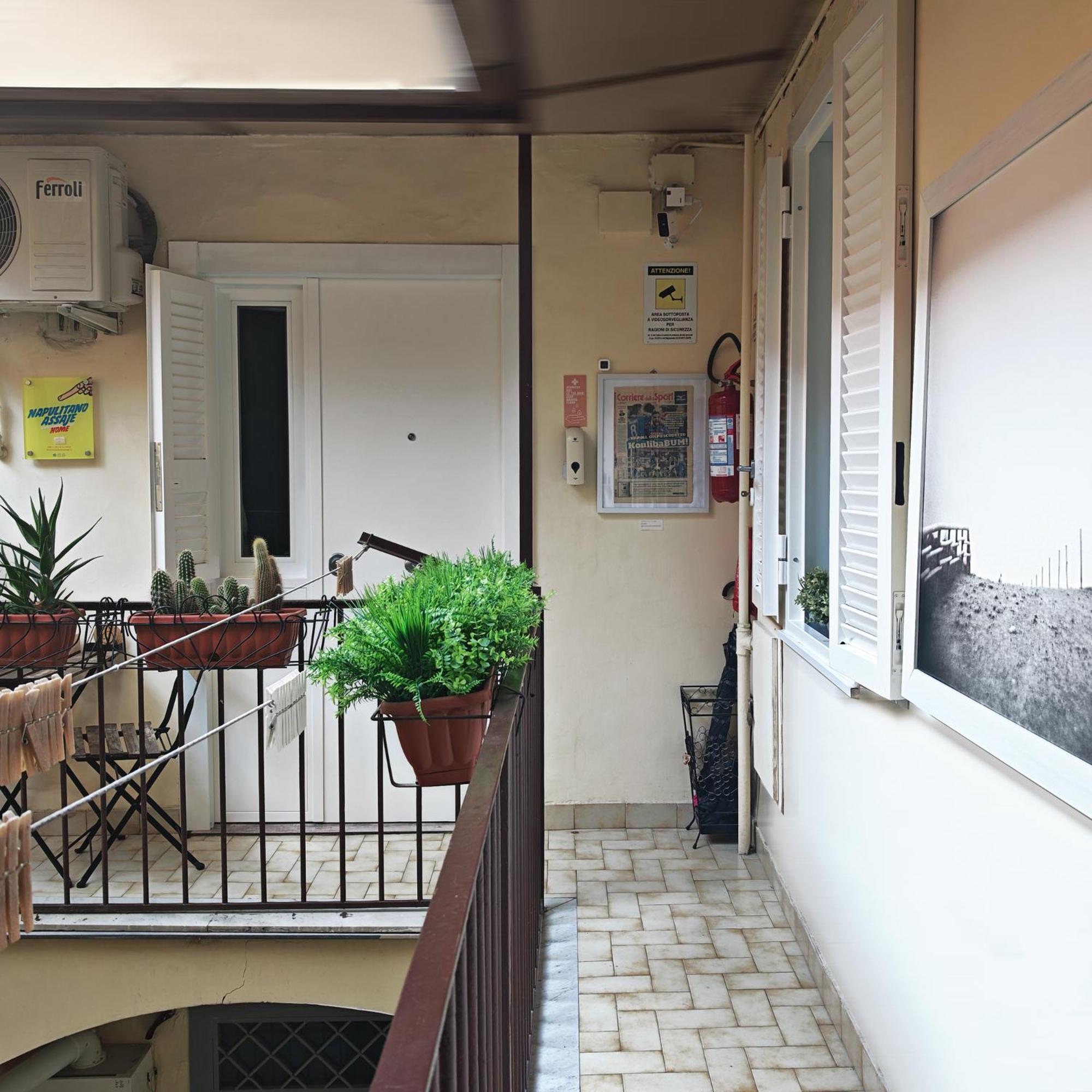 Napulitano Assaje Home Napoli Esterno foto